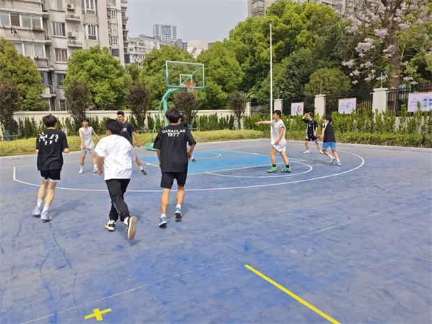 老年篮球爱好者如何练习控卫技巧_2